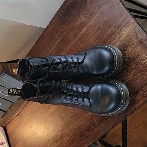 Black Doc Martin's size 7